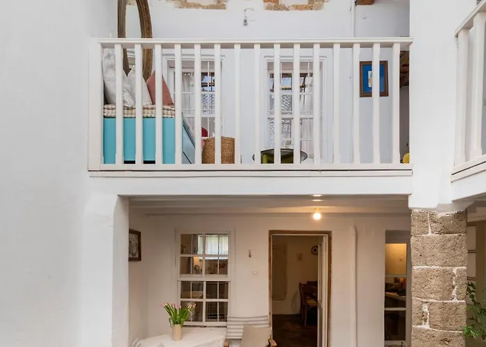 Semesterbostad Maison Amandine